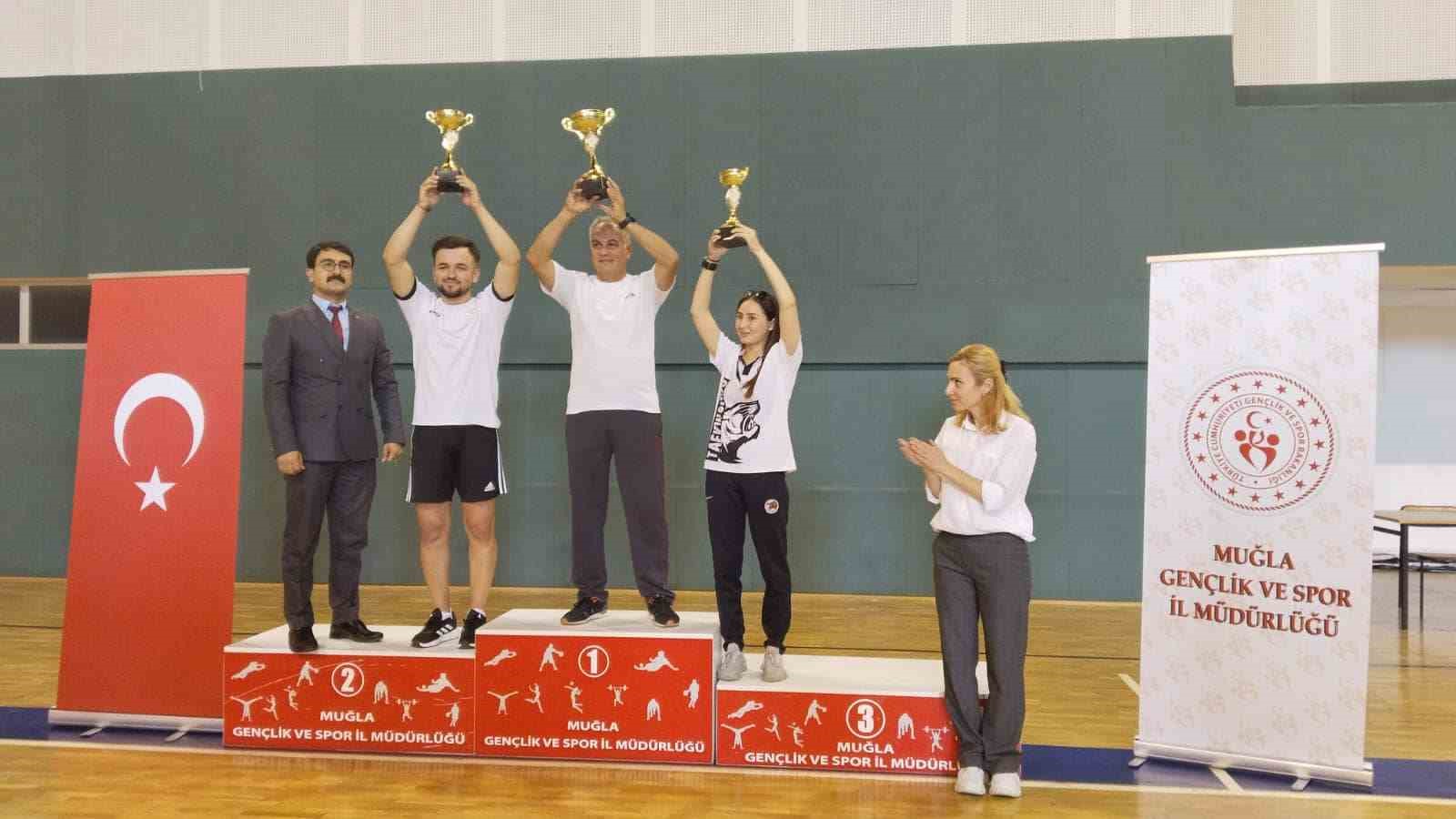 Köyceğizli taekwondocular şehitler kupası yıldızlar il şampiyonu oldu