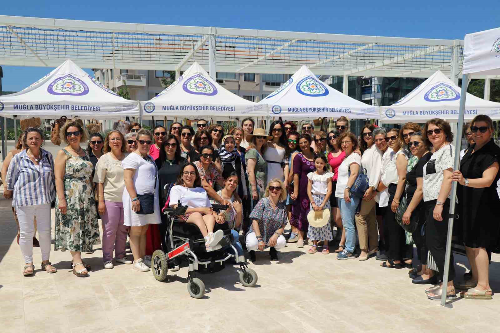 Sosyal Hizmet Atölyelerinde kadınlar üretiyor, Büyükşehir destekliyor