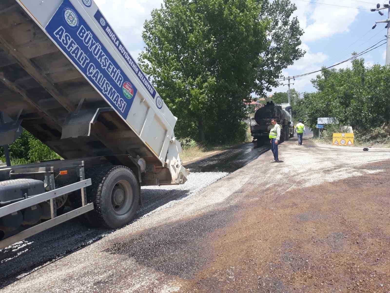 Muğla’nın 10 ilçesinde asfaltlama çalışması