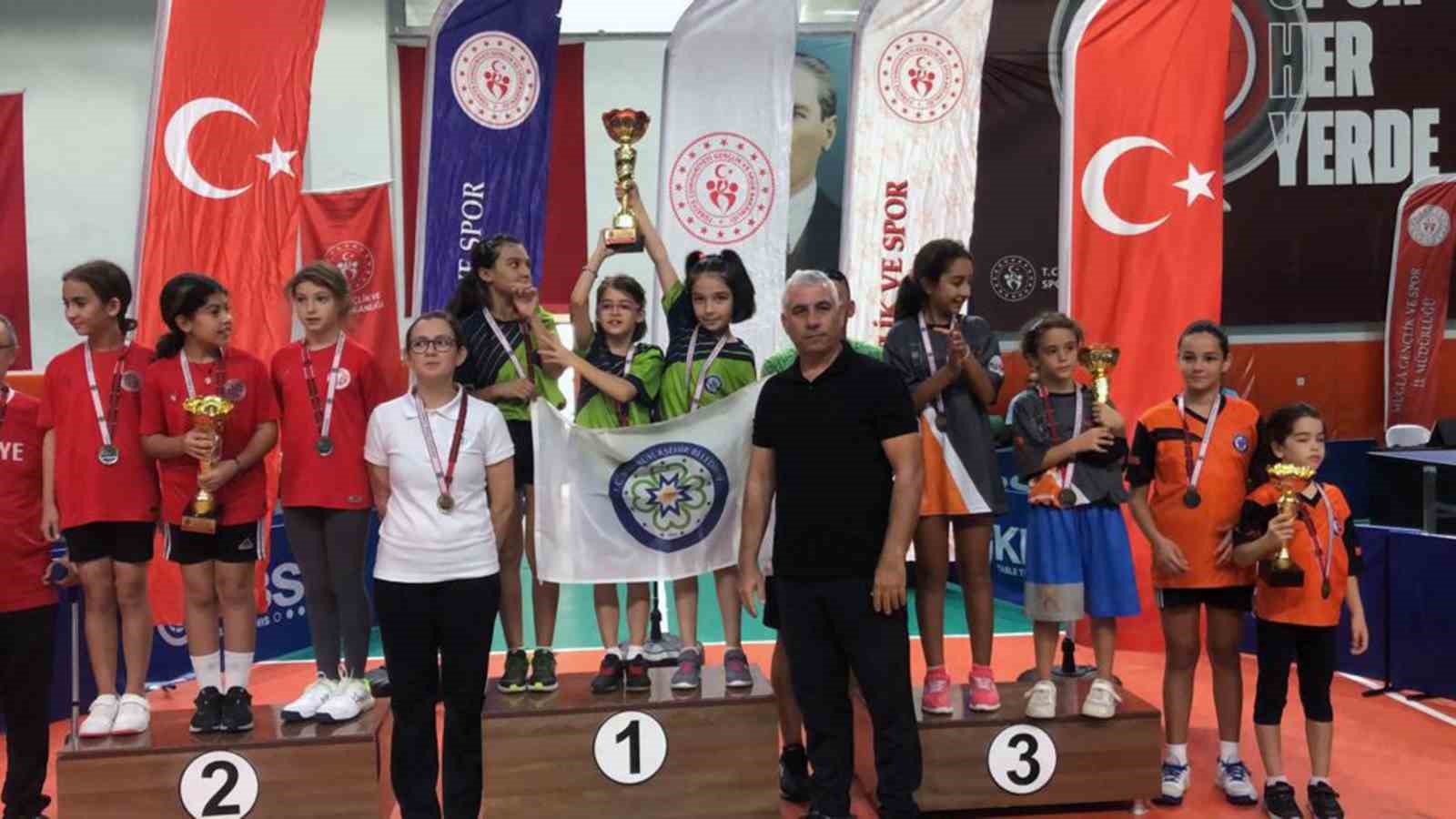 Büyükşehir Masa Tenisi Kulübü bölge şampiyonu oldu