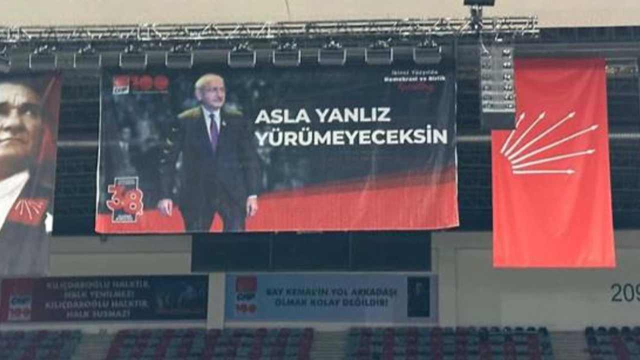 Kılıçdaroğlu’na destek pankartındaki yazım hatası gündem oldu