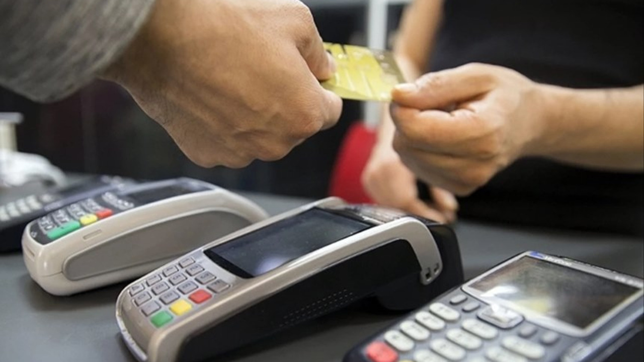 Limiti 25 bin liranın altında olan kredi kartlarına talep arttı
