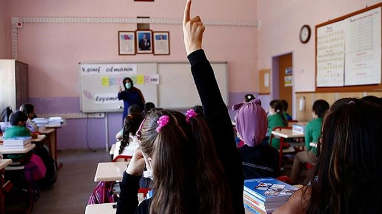 Milli Eğitim Bakanlığı, “sınıf annesi” uygulamasını yasakladı