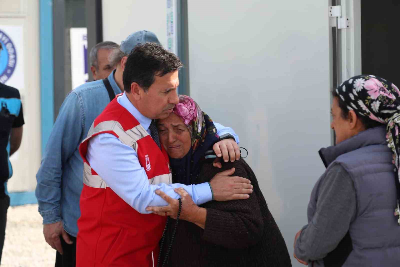 Başkan Aras, 6 Şubat depreminde hayatını kaybedenleri andı