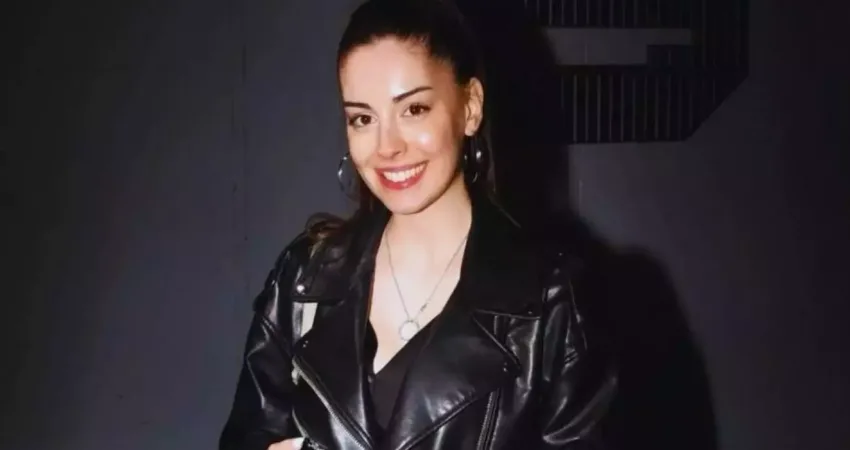 Selin Türkmen soluğu Bodrum’da aldı Genç oyuncu Selin Türkmen, yoğun geçen sezonun ardından yorgunluk atmak