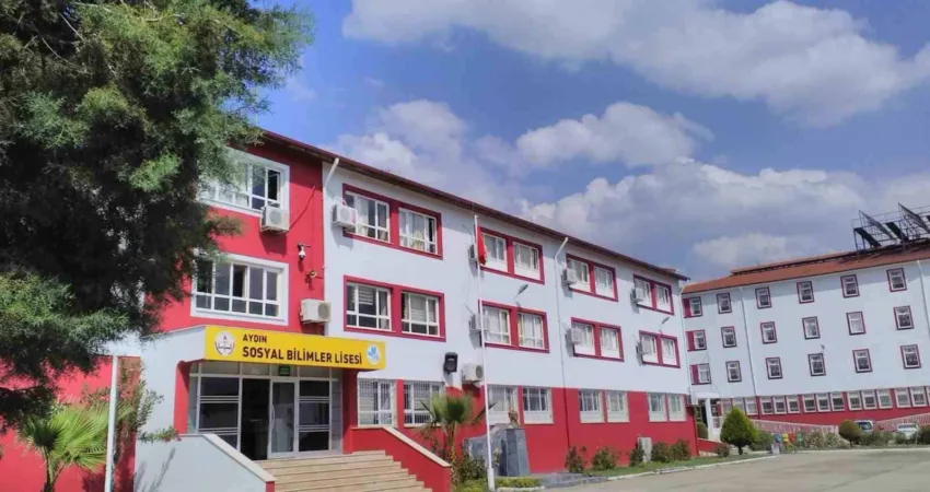 Aydın Sosyal Bilimler Lisesi, 2024 LGS’de en çok tercih edilen 3’üncü okul oldu Aydın Sosyal Bilimler Lisesi, 2024 LGS sonuçlarına göre açıklanan lise