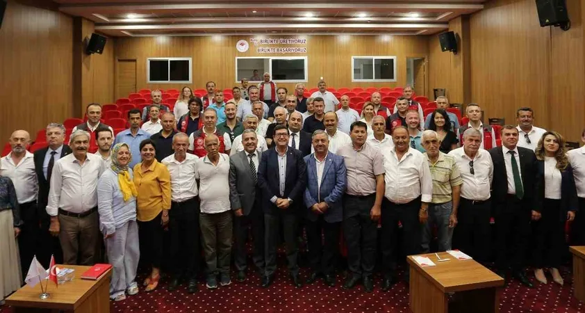 Muğla’da Tarımsal Üretim Planlaması ile yeni dönem başlıyor Muğla’da “Tarımsal Üretim Planlaması Bilgilendirme” toplantılarının ilki, 29 Ağustos 2024