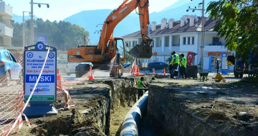 Muğla Büyükşehir Belediyesi MUSKİ ekipleri uzun yıllardır yaz aylarında su