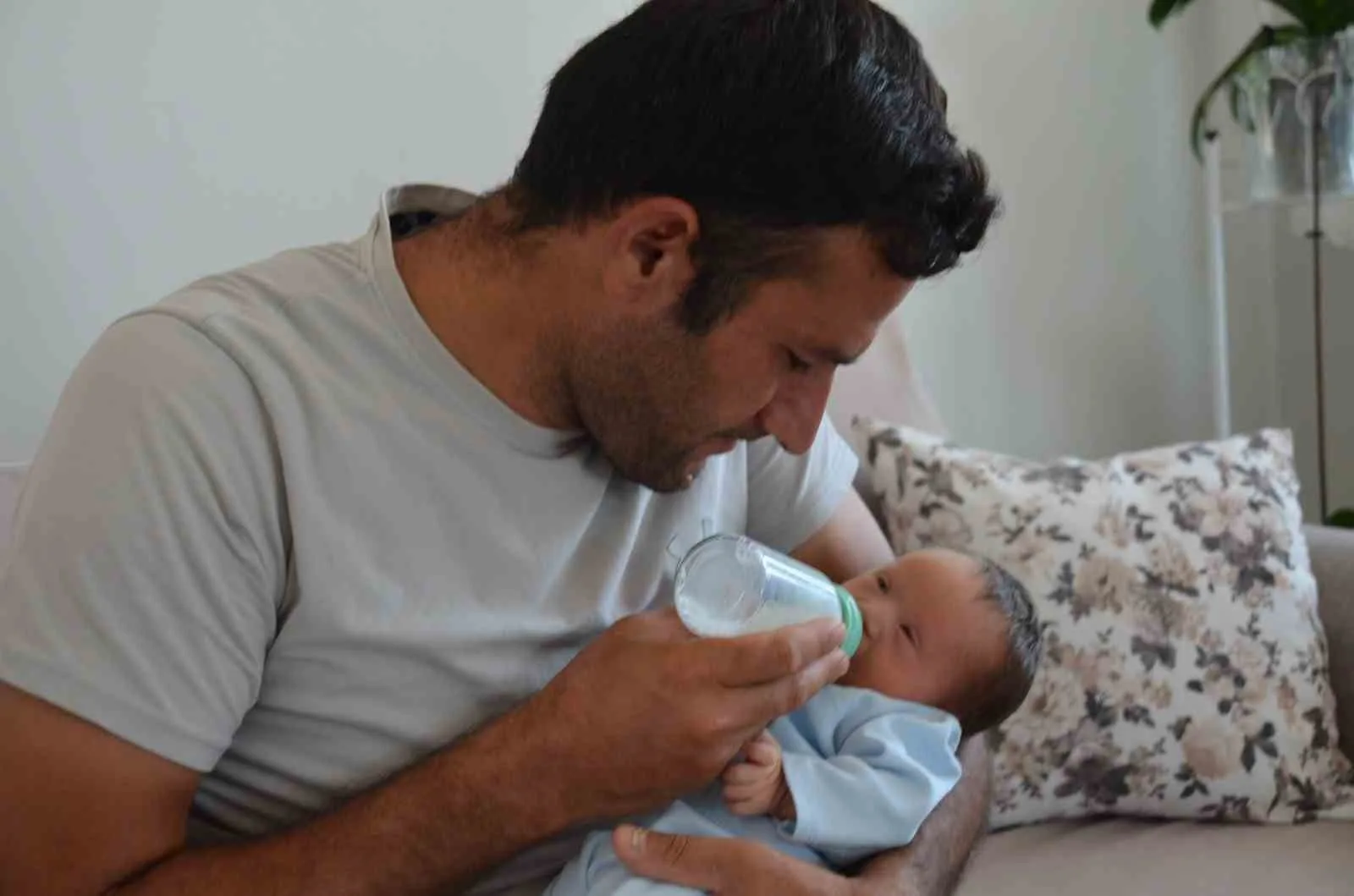 Aydın’ın Didim ilçesinde iddiaya göre doğumundan sonra başında altı dikişle