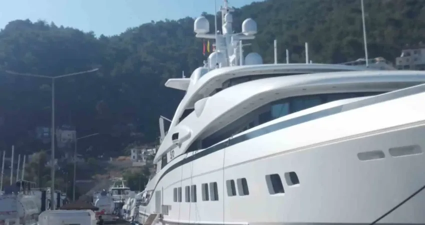 Hintli petrokimya devi Sri Prakash Lohia’ya ait süper yat ’Sea