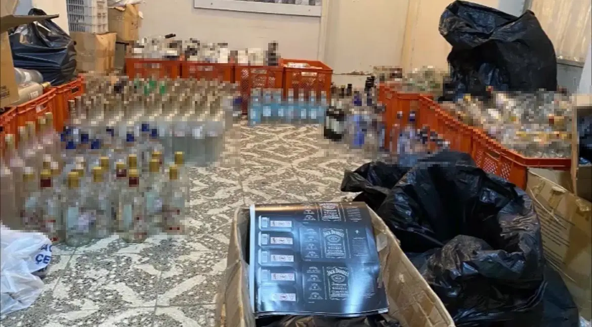 İzmir’de 3 ilçede gerçekleştirilen operasyonda, piyasa değeri yaklaşık 1 milyon