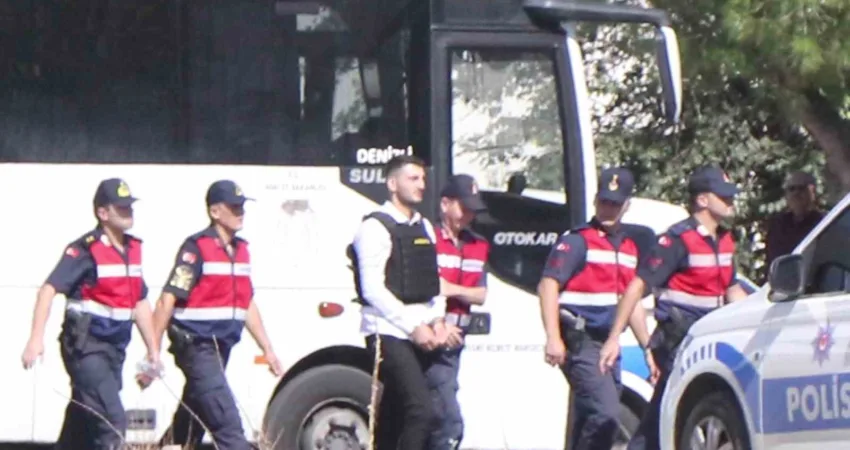 Denizli’de çeyiz parası biriktirmek için çalıştığı markete sığınan kişiyi korumaya