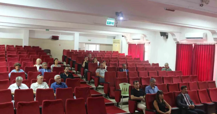 Muğla’nın Köyceğiz ilçesinde Kızılay bilgilendirme toplantısı yapıldı. İlkokul ve ortaokul