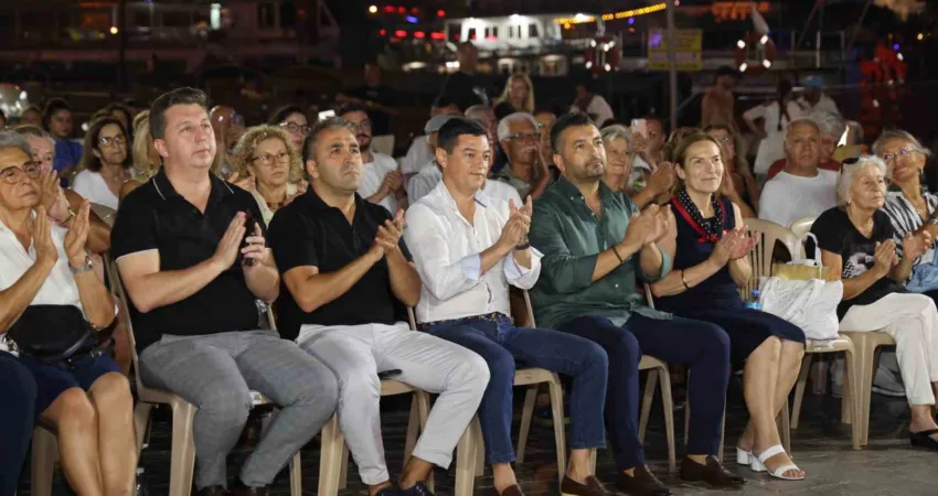 Marmaris’te Atatürk anlatıldı Marmaris Belediyesi tarafından düzenlenen ‘Zaferden Barışa Marmaris Kültür Sanat Günleri’nin