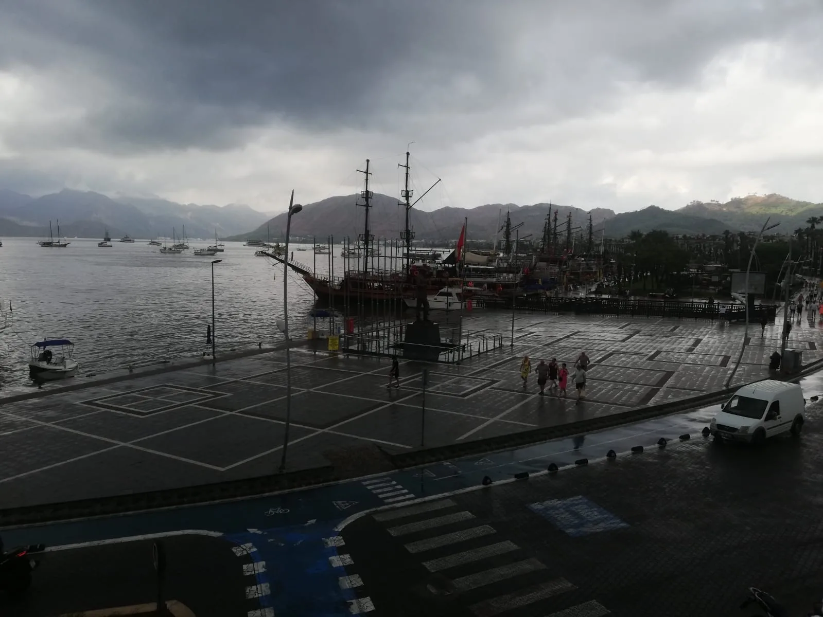 Muğla’nın Marmaris ilçesinde, son yılların en sıcak ve kurak yaz