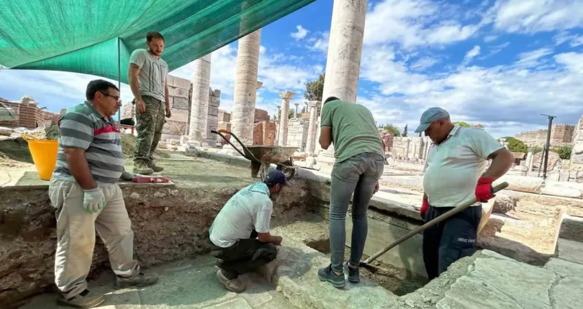 İzmir’in Selçuk ilçesindeki Ayasuluk Tepesi ve St. Jean Anıtı kazılarında