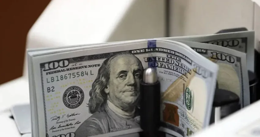 24 Ekim Perşembe serbest piyasada döviz açılış fiyatları İstanbul serbest piyasada dolar 34,2720 liradan, avro 37,0850 liradan güne