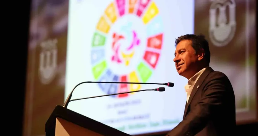 Başkan Aras Sürdürülebilirlik Kongresi’ne katıldı Muğla Büyükşehir Belediyesi ve Kıyı Ege Belediyeler Birliği Başkanı Ahmet