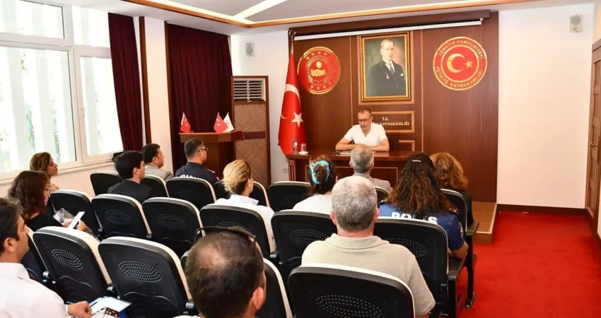 Fethiye’de 29 Ekim Cumhuriyet Bayramı Koordinasyon toplantısı yapıldı Fethiye Kaymakamı İsmail Hakkı Ertaş başkanlığında; 29 Ekim Cumhuriyet Bayramı