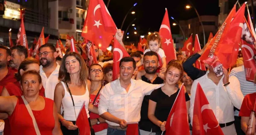 Marmaris, 29 Ekim’e hazırlanıyor Marmaris Belediyesi, Cumhuriyet Bayramı kutlamaları için hazırlıklara devam ediyor. İlçenin