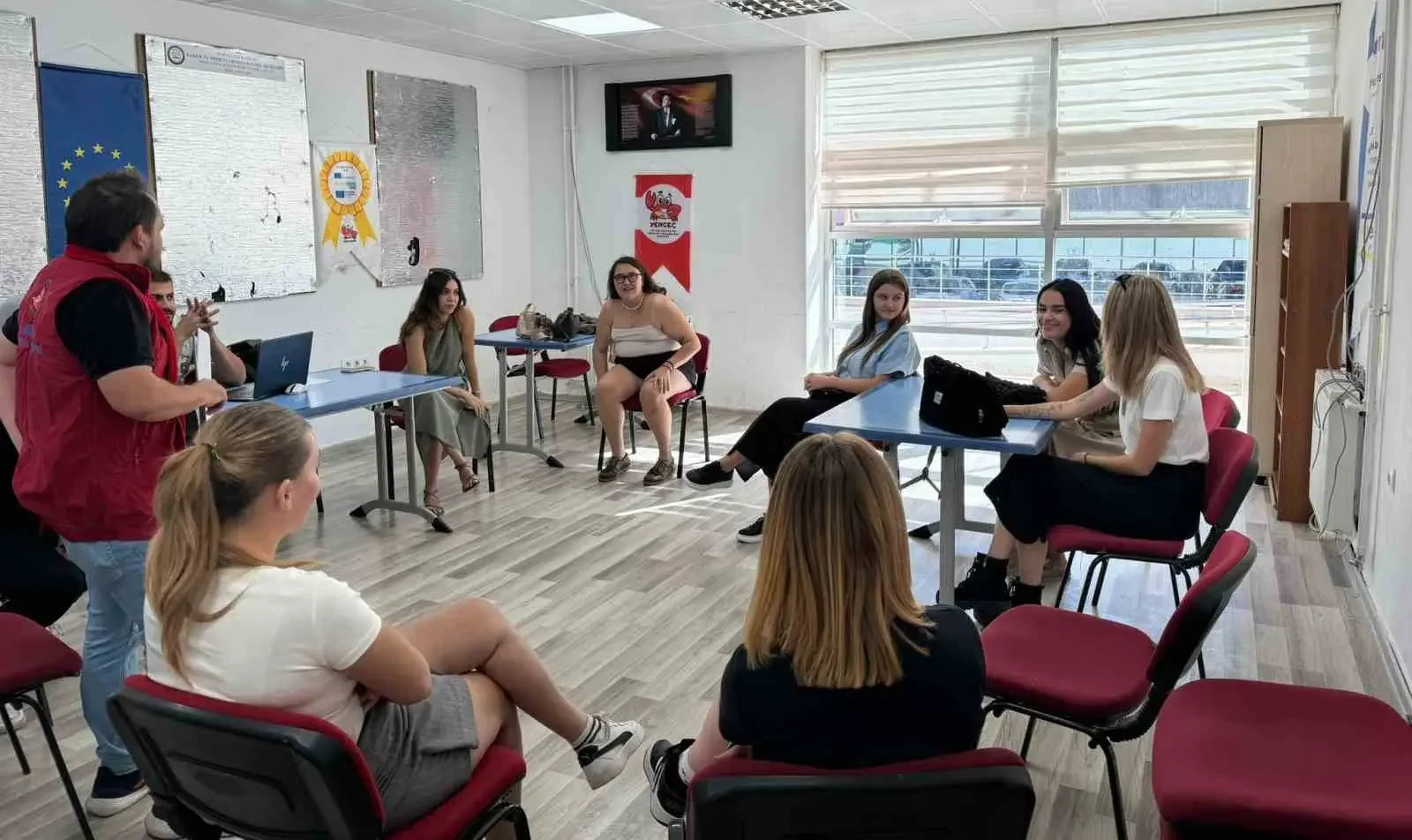 Muğla’da faaliyet gösteren Yaygın Eğitim ve Gençlik Çalışmaları Derneği (YENGEÇDER),