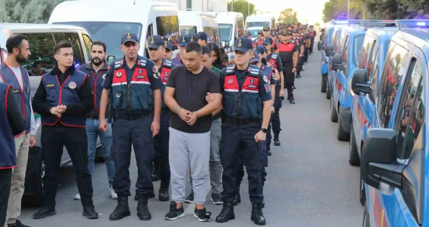 Denizli’de sosyal medya üzerinden Türkiye genelinde sahte ilanlar vererek dolandırıcılık