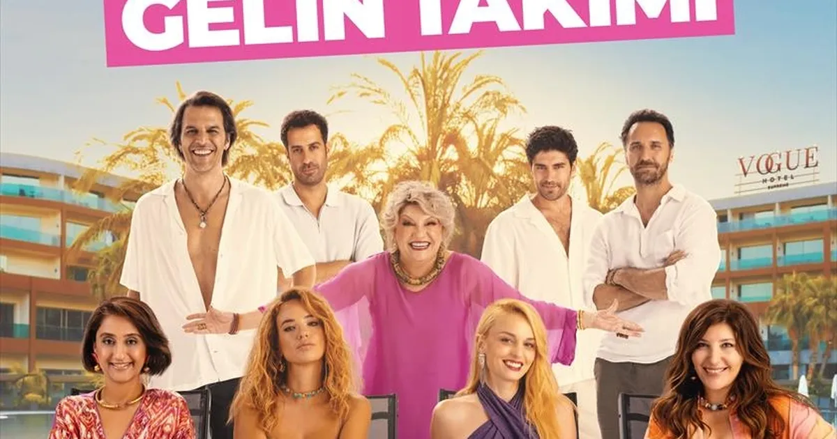 Vizyondaki filmlerin yanı sıra Gelin Takımı, Gülümse 2 (Smile 2),