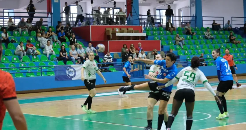 Yalıkavakspor, liderliğini sürdürdü Kadınlar Süper Lig’in 6. hafta mücadelesinde, Armada Praxis Yalıkavak Spor