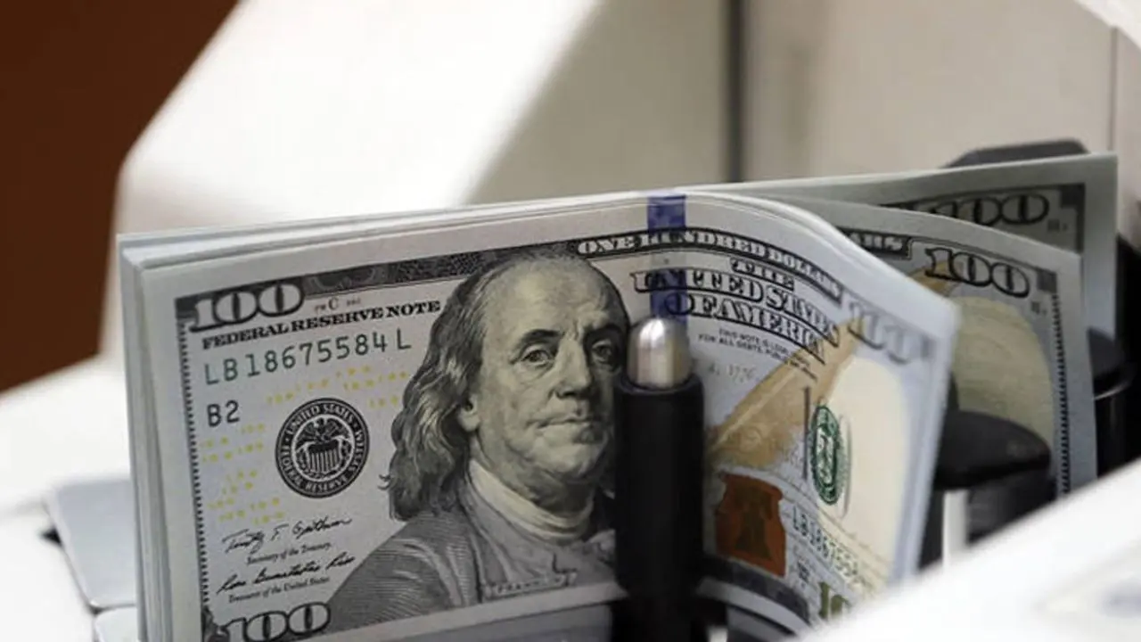 İstanbul serbest piyasada dolar 34,3400 liradan, avro 37,0260 liradan güne