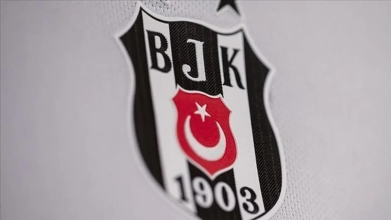 Beşiktaş Kulübü’nde yaşanan art arda istifaların ardından yönetim, olağanüstü toplantı