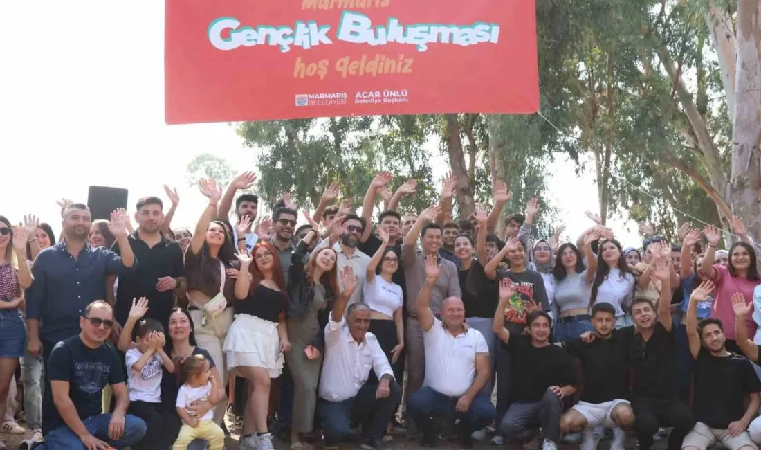 Marmaris Belediyesi, üniversite öğrencilerini piknikte ağırladı. Gün boyunca devam eden