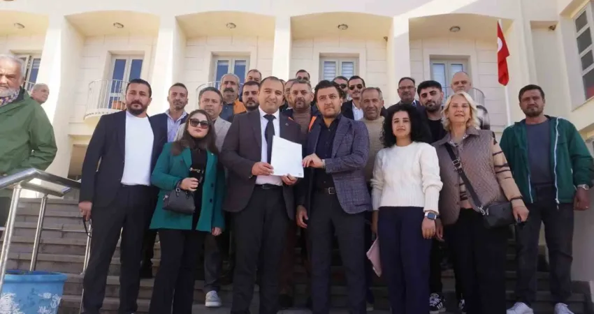 Bodrum’da AK Partili Yıldız, mazbatasını aldı Hafta sonu yapılan ilçe kongresinde seçimi kazanan AK Parti Bodrum