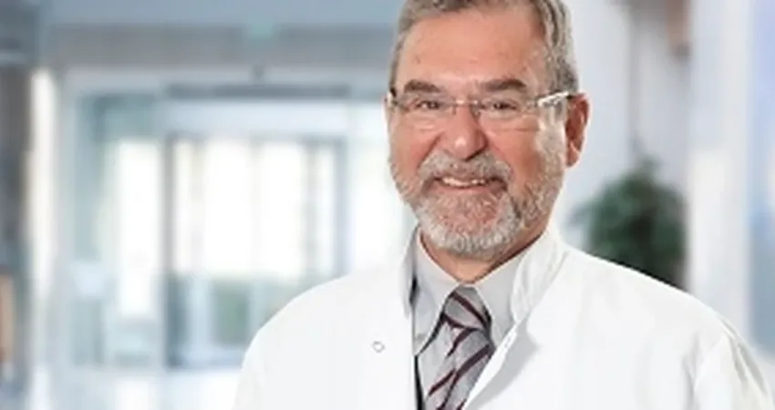 Tıbbi Onkoloji ve Hematoloji Uzmanı Prof. Dr. Necdet Üskent, dünya