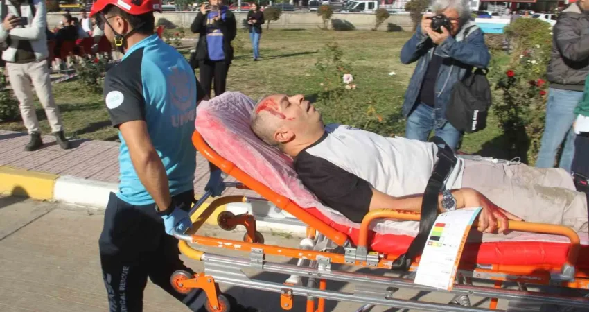 Fethiye’deki tatbikat gerçeğini aratmadı Muğla’nın Fethiye ilçesinde gerçekleştirilen yangın tatbikatı gerçeğini aratmadı.