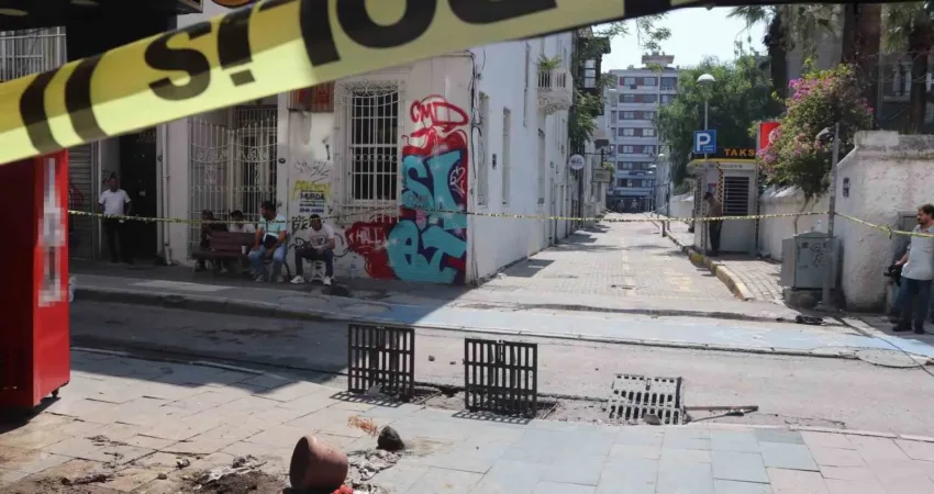 İzmir’in Konak ilçesinde sağanak yağış esnasında elektrik akımına kapılan 2