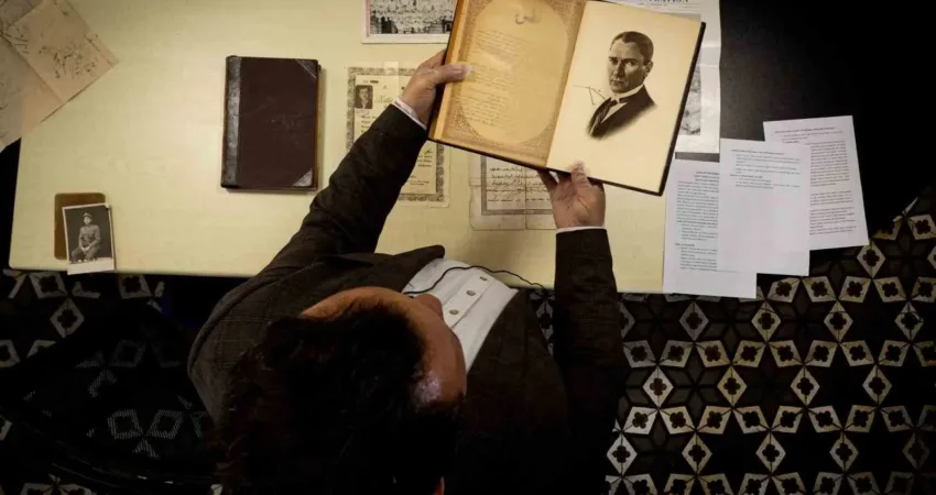 İzmir’in tarih hazinesi: Özel odada ve dolaplarda saklanıyor İzmir’de yer alan Ahmet Piriştina Kent Arşivi ve Müzesi (APİKAM),