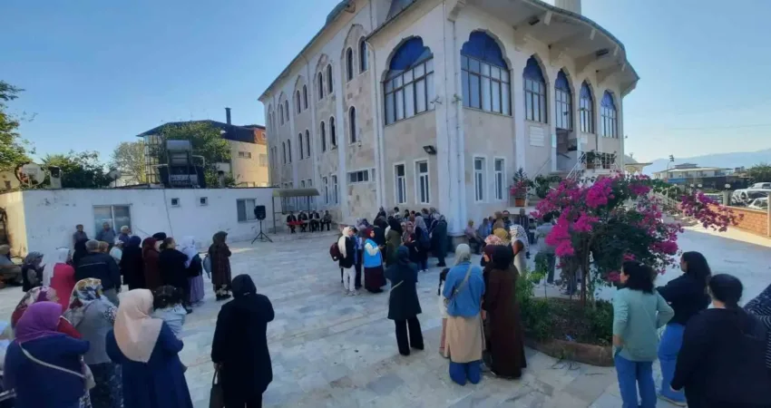 Muğla’nın Köyceğiz ilçesinden 36 vatandaş Umre ibadeti için Kutsal topraklara,