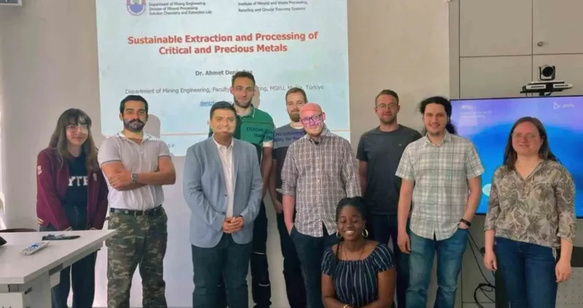 MSKÜ Öğretim Üyesi Doç. Dr. Ahmet Deniz Baş, Kanada Madencilik,