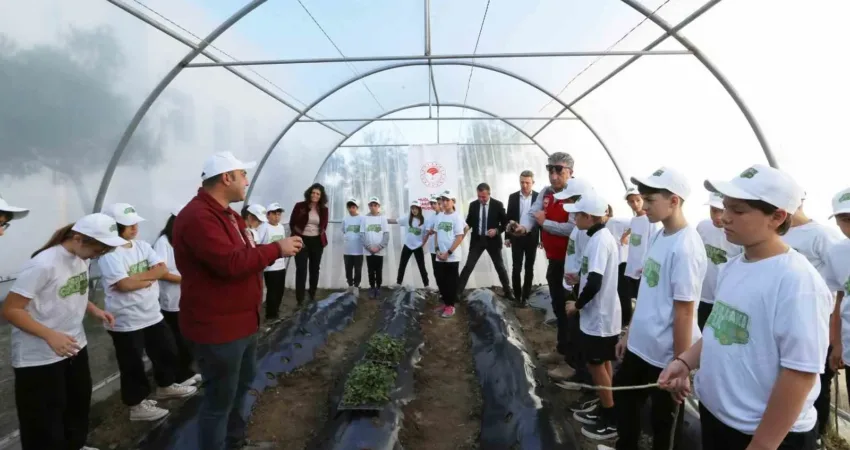 ‘Okuldaki Çiftlik’ projesi büyüyor Tarım ve Orman Bakanlığı ile Millî Eğitim Bakanlığı’nın 2022 yılında
