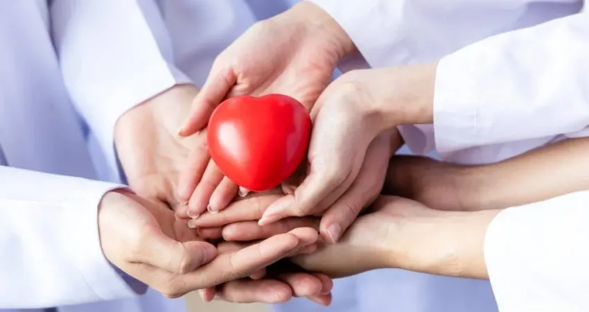 Türkiye’de 35 Bin Kişi Organ Bağışı Bekliyor Türkiye’de pandemiden sonra organ bağışı ve organ nakli sayıları hızla