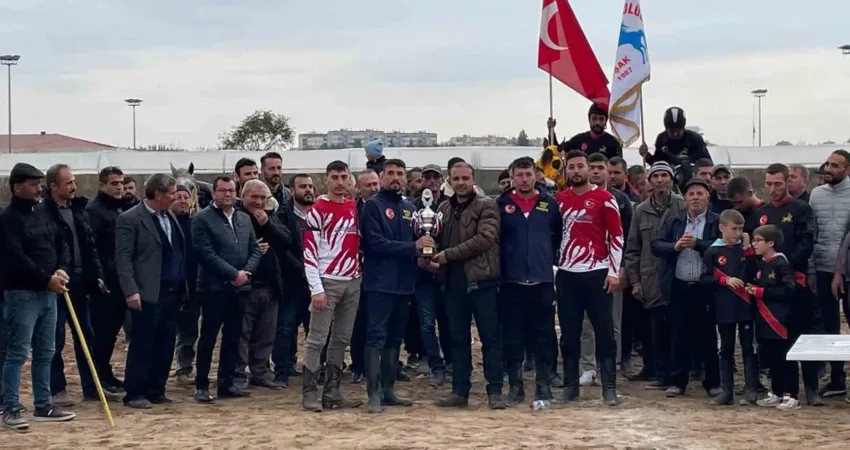 Türkiye Geleneksel Atlı Spor Dalları Federasyonu bünyesinde gerçekleşen Atlı Cirit