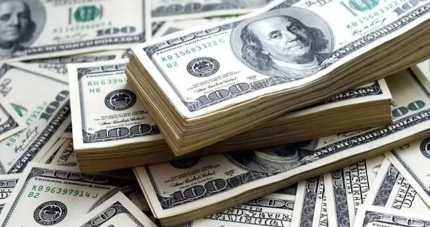 İstanbul serbest piyasada dolar 35,2860 liradan, euro 36,8510 liradan haftaya