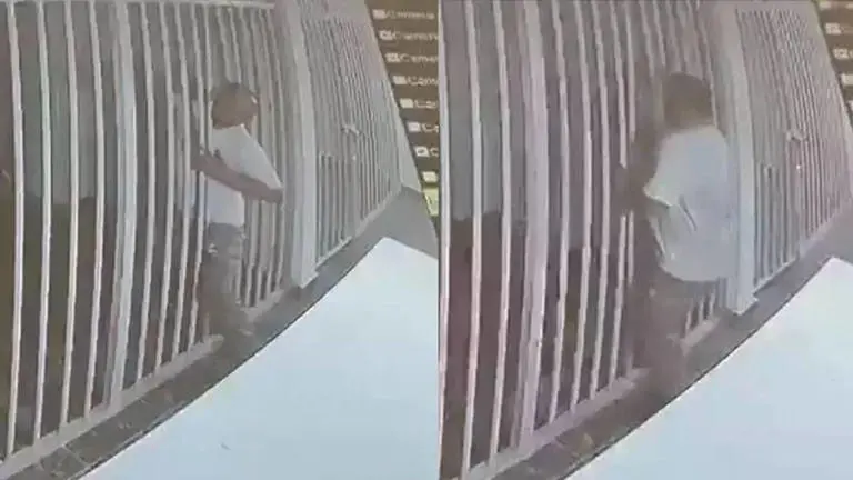 Aydın'ın Didim ilçesinde önceki gün 18 kaçak göçmenle birlikte yakalanan