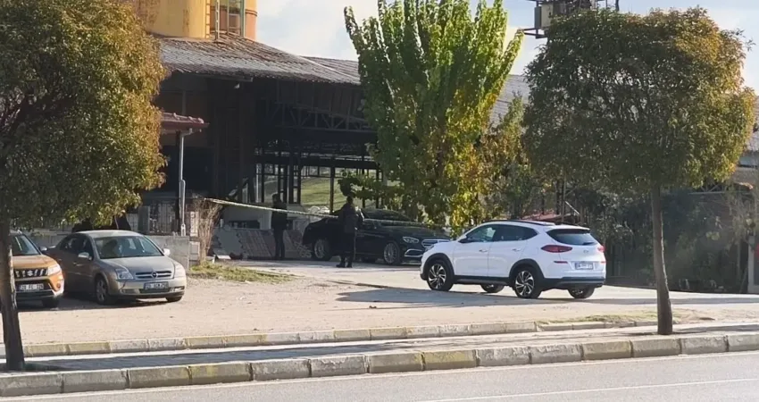 Denizli’de alacak verecek meselesinde kan aktı Denizli’nin Pamukkale ilçesinde bir inşaat firmasında yaşanan alacak verecek kavgası,