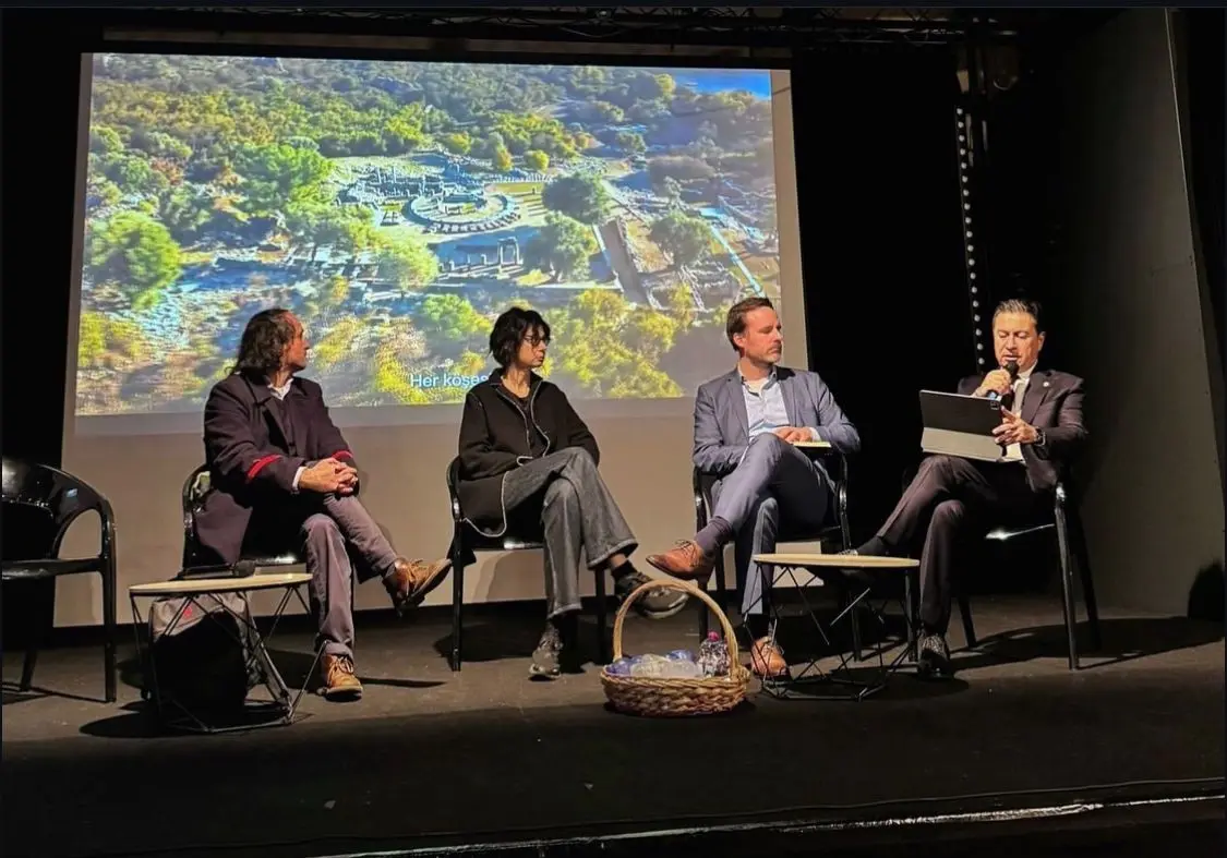 Muğla Büyükşehir Belediye Başkanı Ahmet Aras, İtalya’da düzenlenen Building Bridges