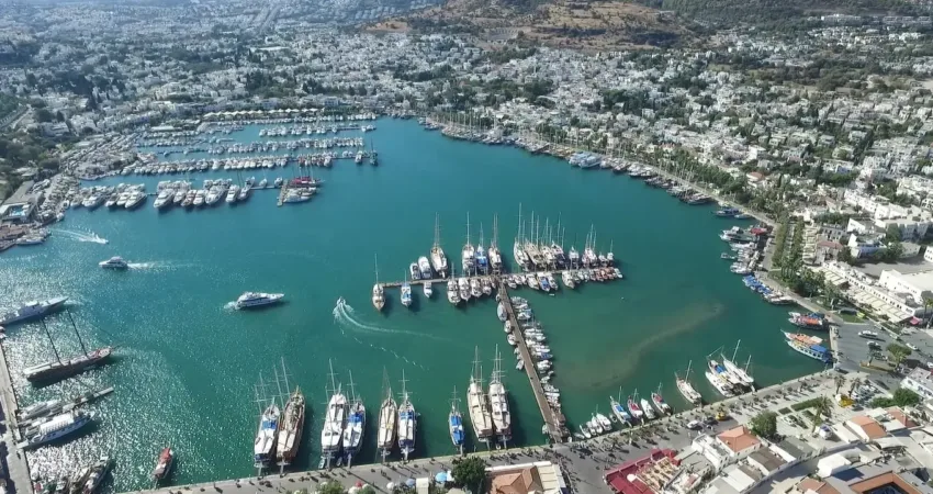 Bodrum Belediyesi’nden Liman Bağlama Ücreti Açıklaması Bodrum Belediyesi’nden 2025 yılı limanlara ait yıllık bağlama ücreti ile