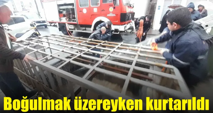 Muğla’nın Bodrum ilçesinde dere yatağına giren bir kişi, sel suyu