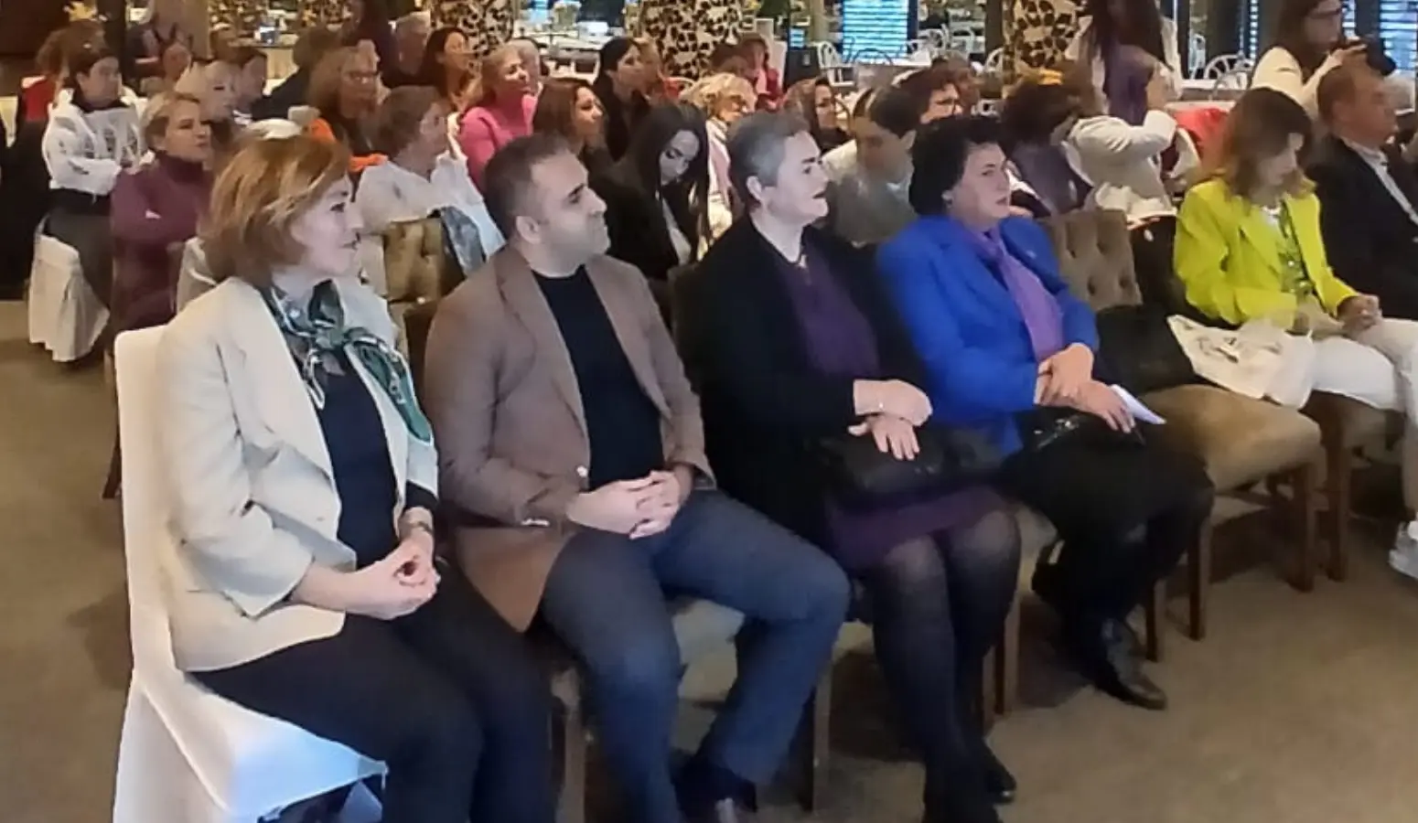 Cumhuriyet Halk Partisi Marmaris Kadın Kolları, Türk kadınına seçme ve