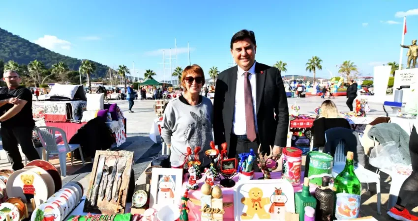Fethiye Belediye Başkanı Alim Karaca’dan Yeni Yıl Pazarı Ziyareti Fethiye Belediye Başkanı Alim Karaca, Beşkaza Meydanı'nda düzenlenen Yeni Yıl