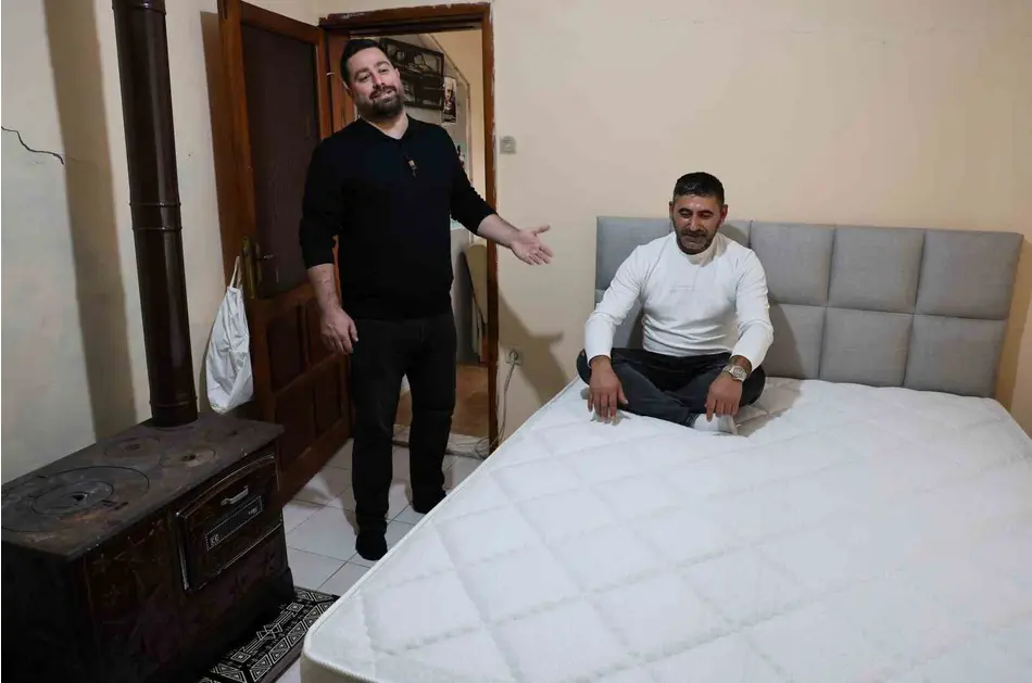 İzmir’in Karabağlar ilçesinde, eğlence mekanında alkolün dozunu fazlaca kaçıran ve